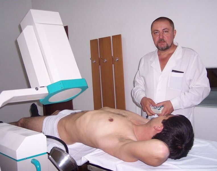 Erkeklerde prostatit semptomlarını hafifletmeye yardımcı olmak için fizyoterapi