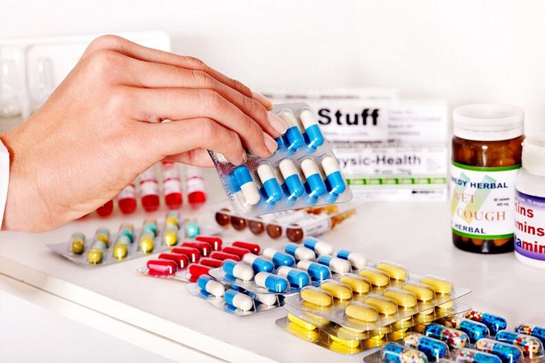 Doktor prostatit tedavisi için ilaç yazmalıdır